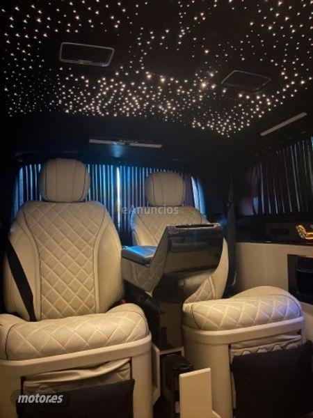 Mercedes Clase V 300 d Avantgarde Extralargo de 2020 con 45.000 Km por 135.000 EUR. en Alicante