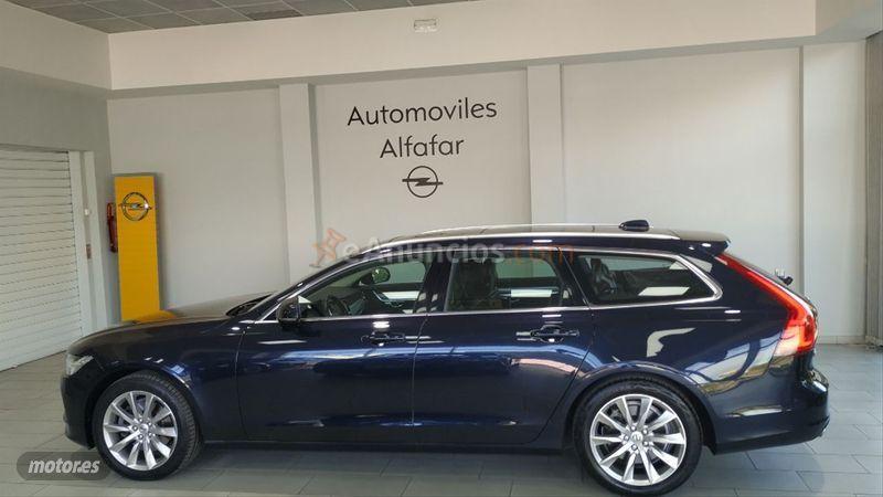 Volvo V 90 2.0 D4 Momentum Auto de 2017 con 74.469 Km por 31.990 EUR. en Valencia