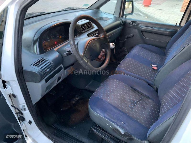 Citroen Jumpy JUMPY 1.9 D COMBI CONFORT 8PL. de 2002 con 234.138 Km por 2.999 EUR. en Sevilla