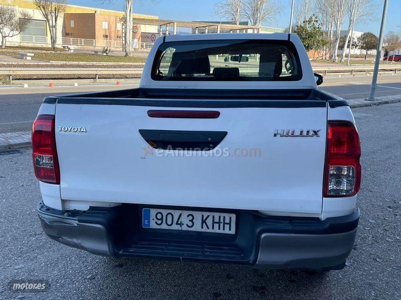 Toyota Hilux 2.4 D4D Cabina Doble GX de 2018 con 179.200 Km por 20.990 EUR. en Jaen