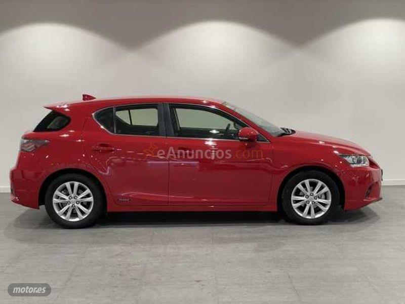 Lexus CT 200h CT 200h Executive+Navibox de 2015 con 77.900 Km por 13.900 EUR. en Barcelona