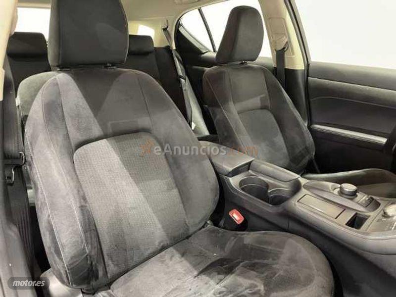 Lexus CT 200h CT 200h Executive+Navibox de 2015 con 77.900 Km por 13.900 EUR. en Barcelona