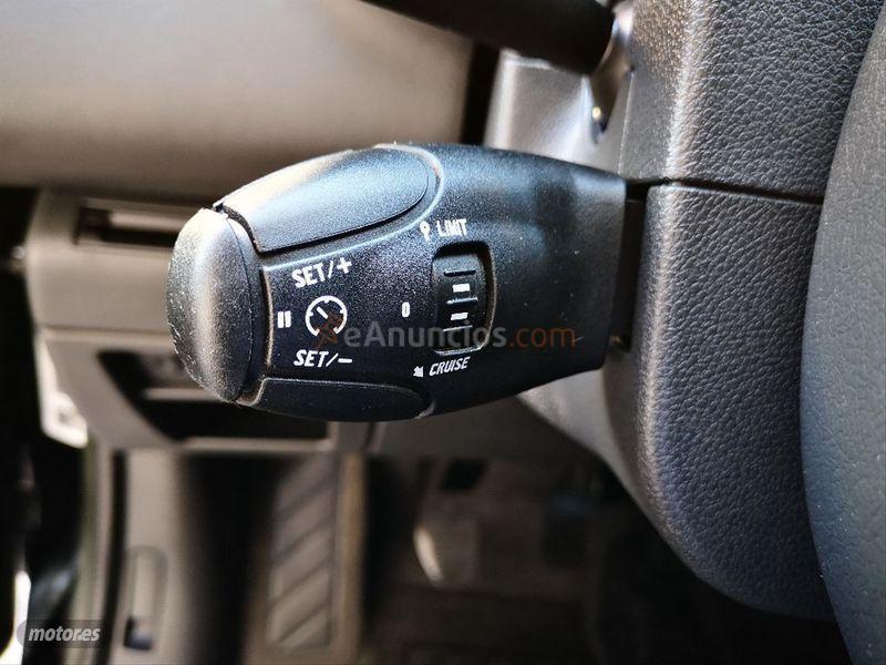 Peugeot 5008 Business Line 1.6 HDI 112 FAP de 2011 con 108.000 Km por 9.400 EUR. en Malaga