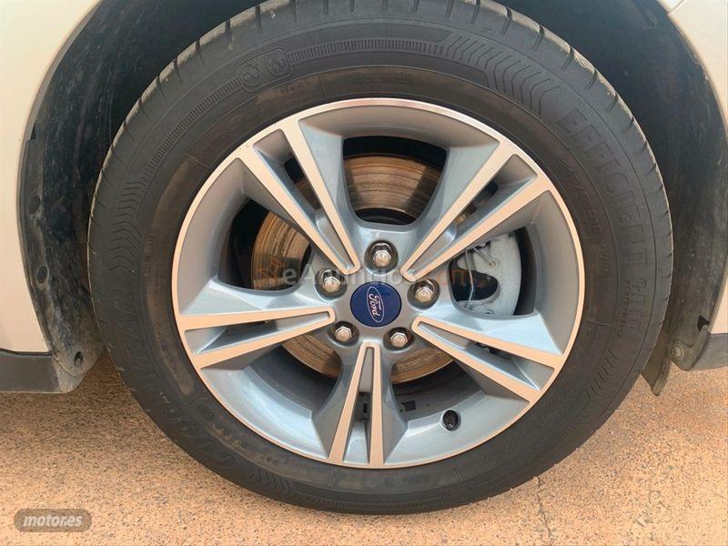 Ford Grand C-Max 1.6 TDCi 115 AutoStartStop Titanium de 2014 con 134.200 Km por 9.500 EUR. en Valencia