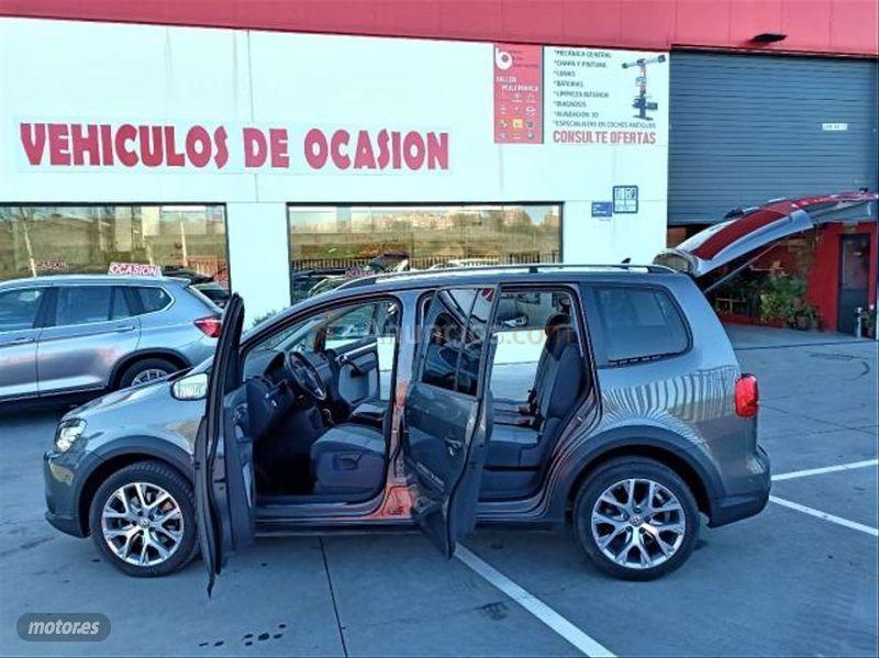 Volkswagen Touran 2.0 TDI 170cv DSG Sport de 2012 con 96.559 Km por 19.990 EUR. en Valladolid