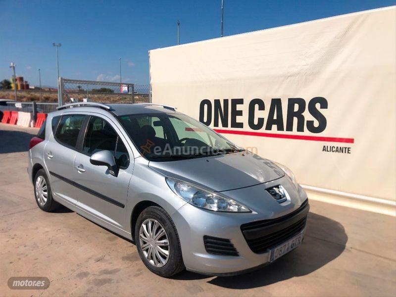 Peugeot 207 SW Confort 1.4 VTi 16v 95 de 2010 con 119.000 Km por 5.450 EUR. en Malaga