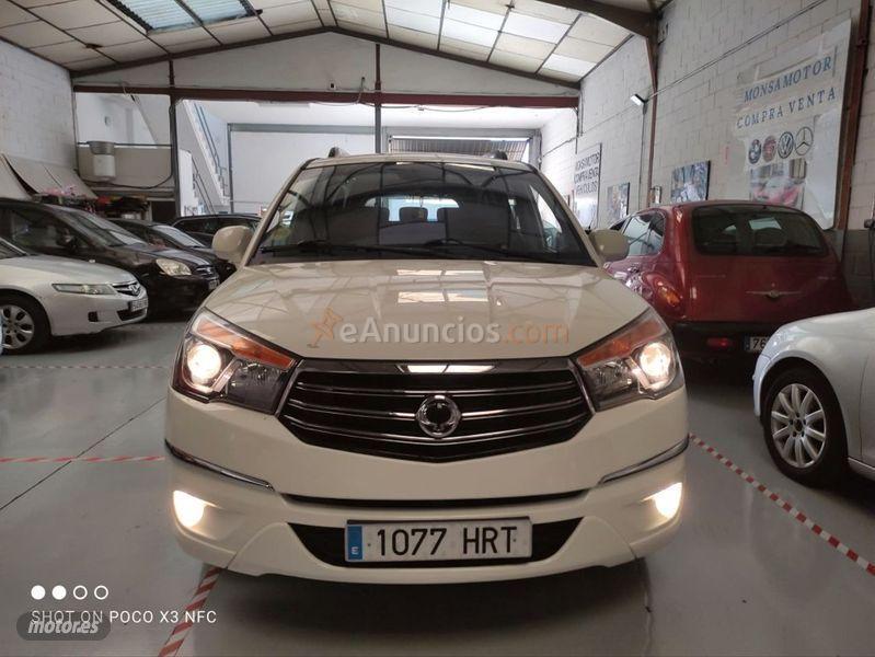 Ssangyong Rodius eXdi Limited de 2014 con 198.000 Km por 11.300 EUR. en Madrid