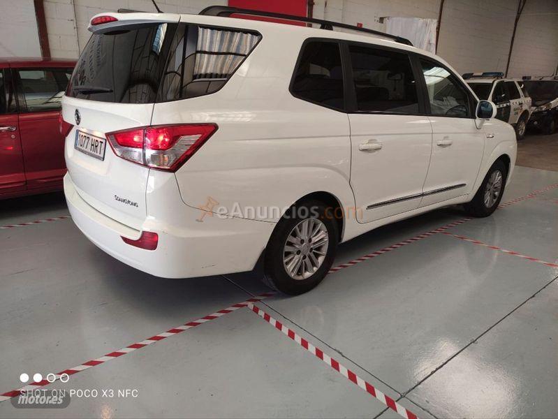 Ssangyong Rodius eXdi Limited de 2014 con 198.000 Km por 11.300 EUR. en Madrid