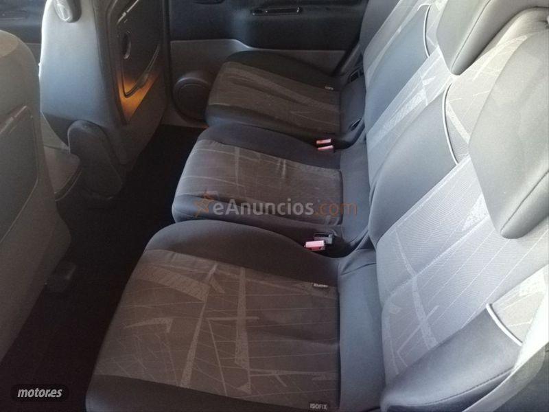 Renault Grand Scenic Dynamique 7 plazas 1.5dCi105 EU4 de 2006 con 200.000 Km por 3.300 EUR. en Sevilla