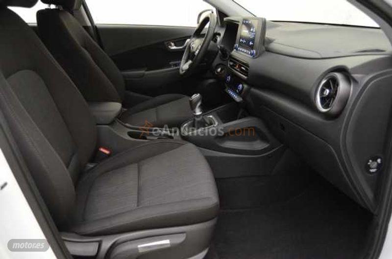 Hyundai Kona FL TGDI 1.0 120CV 48V 4X2 MAXX de 2021 con 7.625 Km por 20.490 EUR. en Jaen
