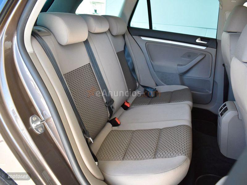 Volkswagen Golf Variant 1.6 TDI 105cv DPF Advance de 2013 con 106.502 Km por 10.970 EUR. en Madrid