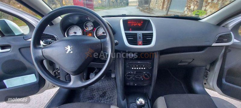 Peugeot 207 SW Confort 1.4 VTi 16v 95 de 2007 con 122.000 Km por 4.250 EUR. en Barcelona