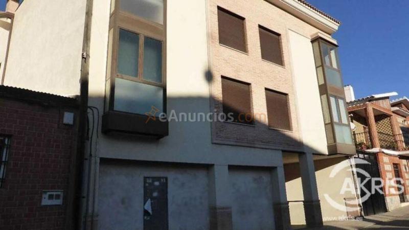 DUPLEX DE 145 M2 CON 3 DORMITORIOS EN EL VISO DE SAN JUAN