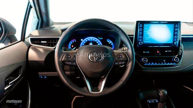 Toyota Corolla 1.8 125H ACTIVE TECH ECVT TOU SPORT de 2021 con 6.791 Km por 21.900 EUR. en Cadiz
