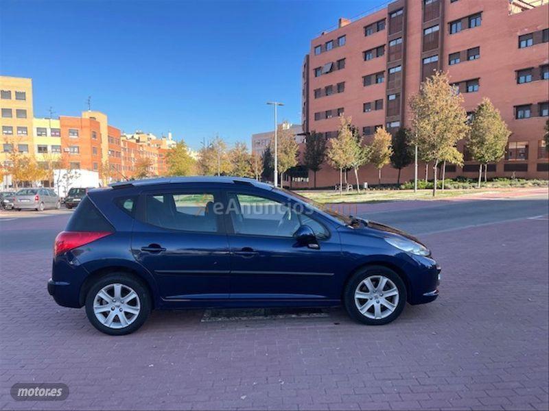 Peugeot 207 SW Sport 1.6 HDI 90 de 2010 con 175.000 Km por 3.900 EUR. en Madrid