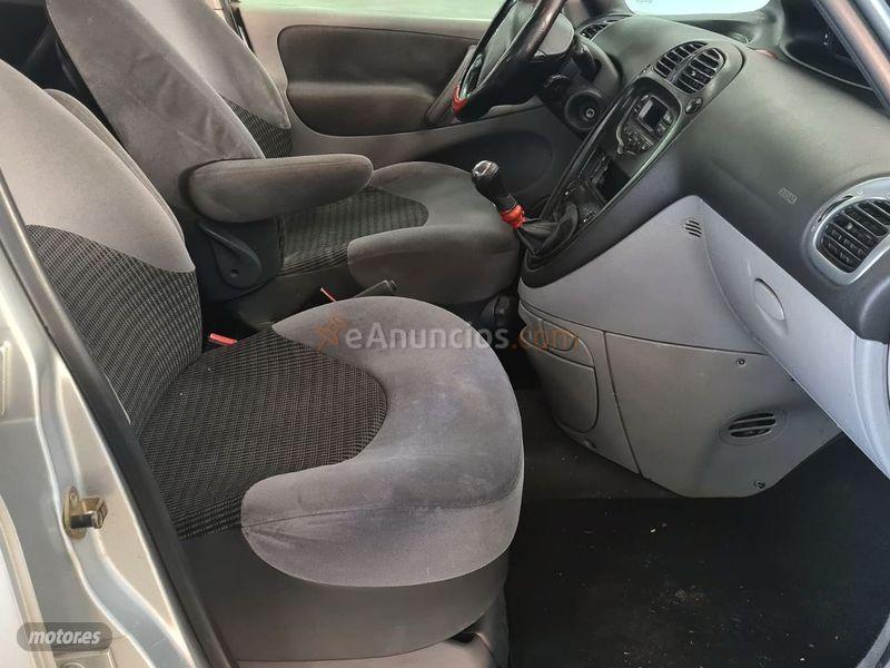 Citroen Xsara Picasso 1.6 HDi 92 SX Top de 2006 con 279.964 Km por 2.900 EUR. en Salamanca