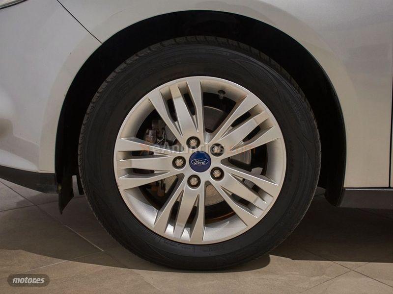 Ford Focus 1.6 TIVCT 125cv Trend Sportbreak de 2014 con 104.850 Km por 9.300 EUR. en Cadiz