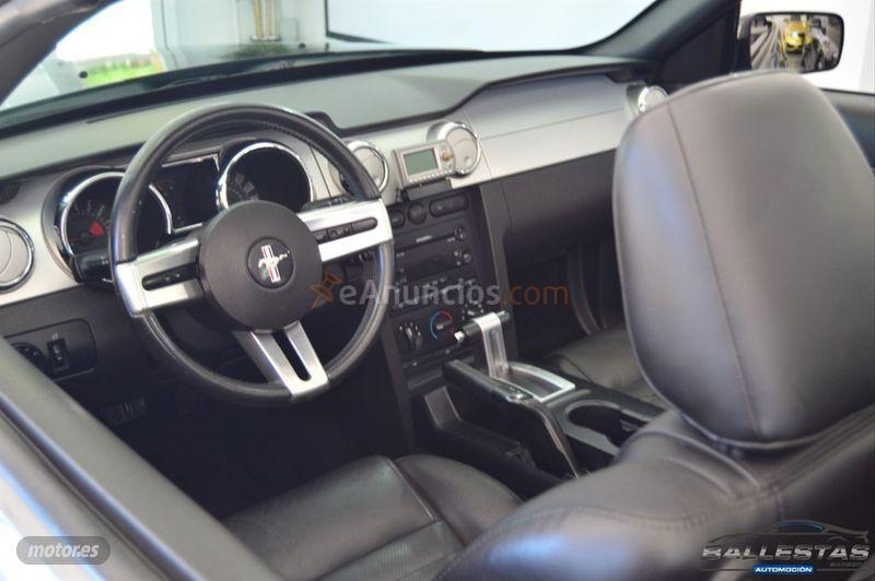 Ford Mustang 5.0 TiVCT V8 307kW Mustang GT A.Conv. de 2016 con 139.000 Km por 14.000 EUR. en Barcelona