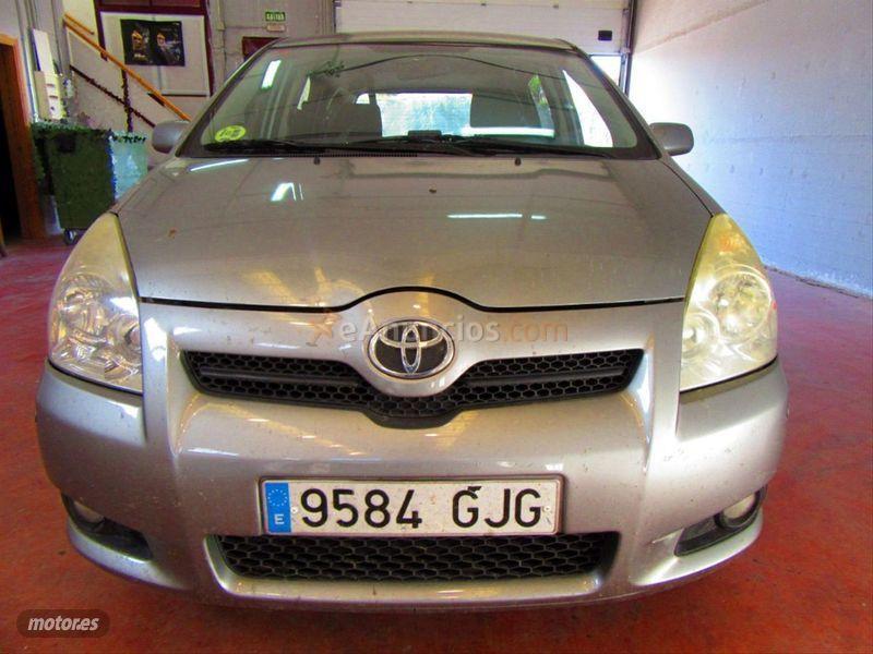 Toyota Corolla Verso 2.2 D4D 136cv Sol de 2008 con 415.612 Km por 2.190 EUR. en Toledo