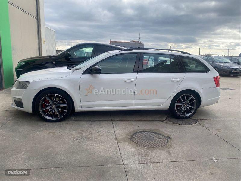 Skoda Octavia Combi 2.0 TDI CR 184cv RS de 2015 con 108.000 Km por 18.990 EUR. en Valladolid