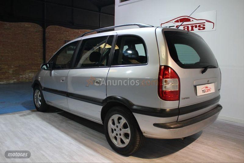 Opel Zafira 2.0 Dti 16v Blue Line de 2004 con 180.000 Km por 1.990 EUR. en Barcelona