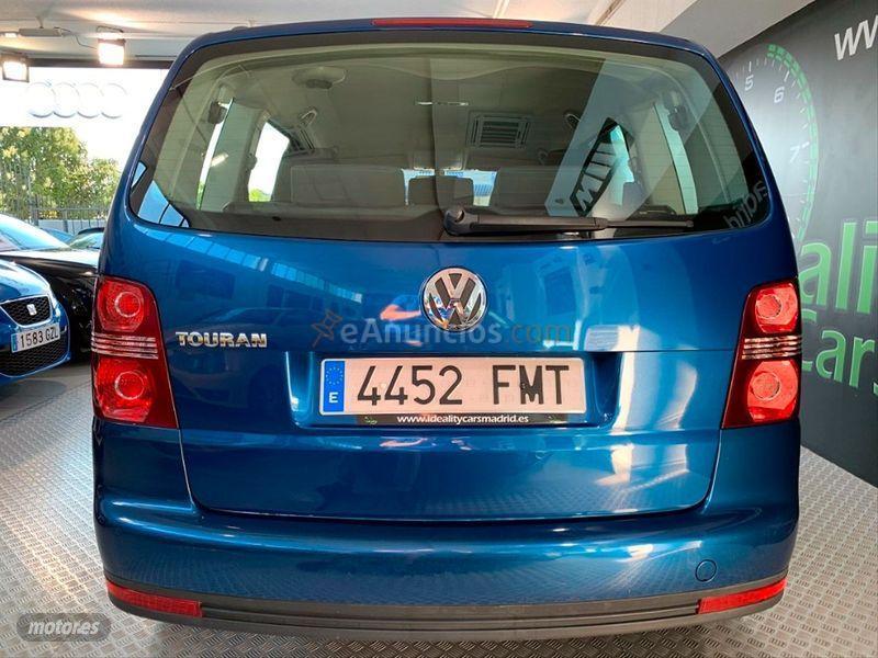 Volkswagen Touran 1.6 102 Traveller de 2007 con 176.000 Km por 7.990 EUR. en Madrid