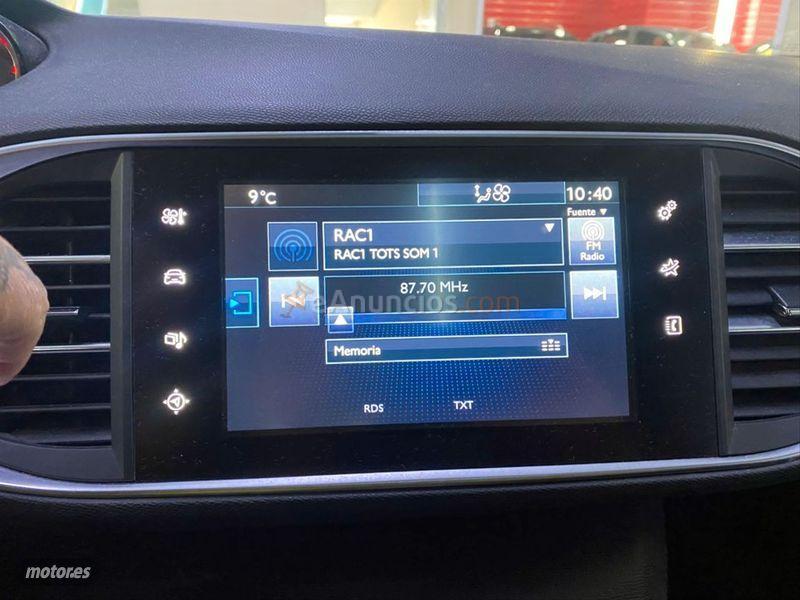 Peugeot 308 Nuevo 308 SW Allure 1.2 PureTech 130 SS de 2014 con 74.000 Km por 13.490 EUR. en Barcelona