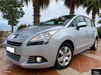 Peugeot 5008 Active 2.0 HDI 150 FAP de 2012 con 239.151 Km por 8.900 EUR. en Badajoz