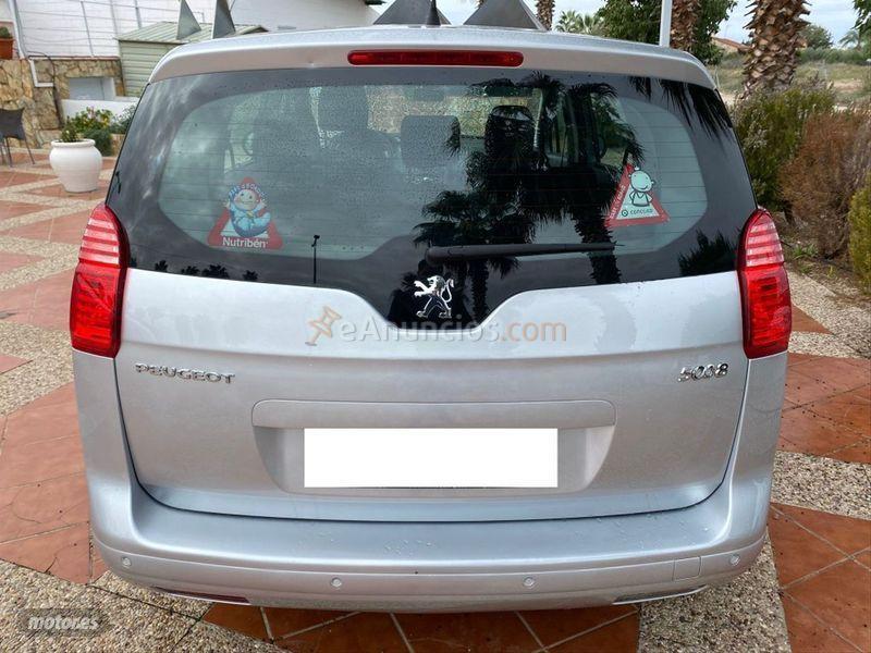 Peugeot 5008 Active 2.0 HDI 150 FAP de 2012 con 239.151 Km por 8.900 EUR. en Badajoz