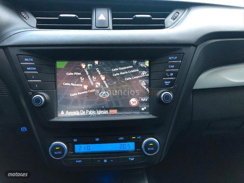 Toyota Avensis 2.0 150D ADVANCE TS de 2015 con 125.000 Km por 13.950 EUR. en Asturias