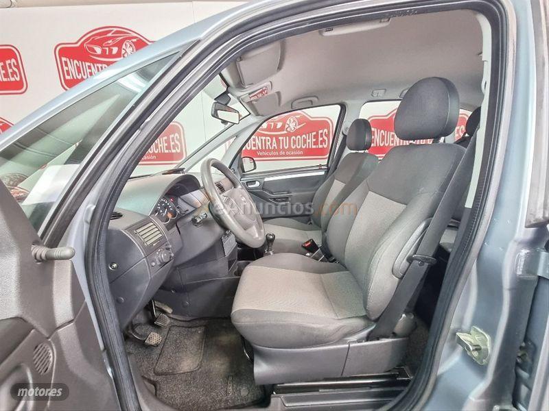 Opel Meriva Cosmo 1.6 XE de 2004 con 121.367 Km por 3.990 EUR. en Tarragona