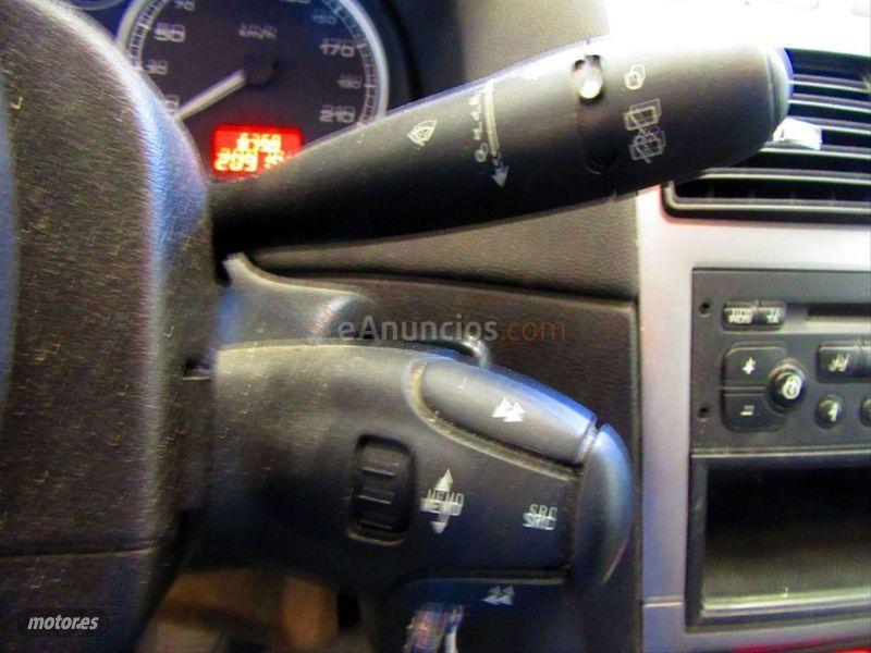 Peugeot 307 Break 1.6 XS de 2003 con 209.180 Km por 990 EUR. en Madrid