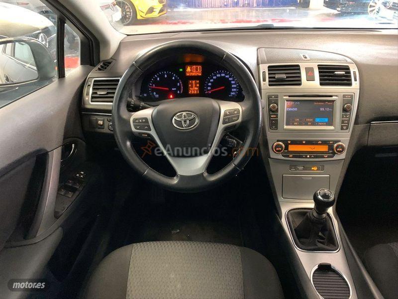 Toyota Avensis 120D Advance Cross Sport de 2012 con 258.500 Km por 6.490 EUR. en Madrid