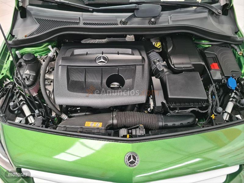 Mercedes Clase B B 180 d de 2017 con 60.000 Km por 16.999 EUR. en Madrid
