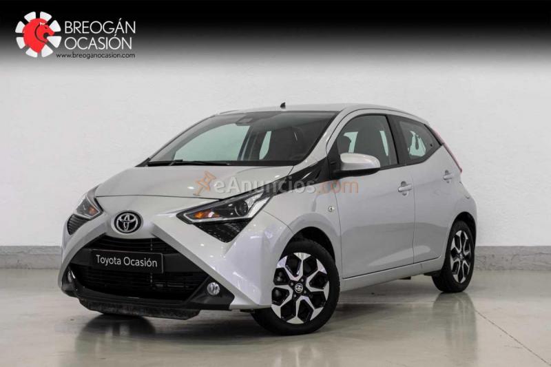 Toyota Aygo 1.0 70 x-play