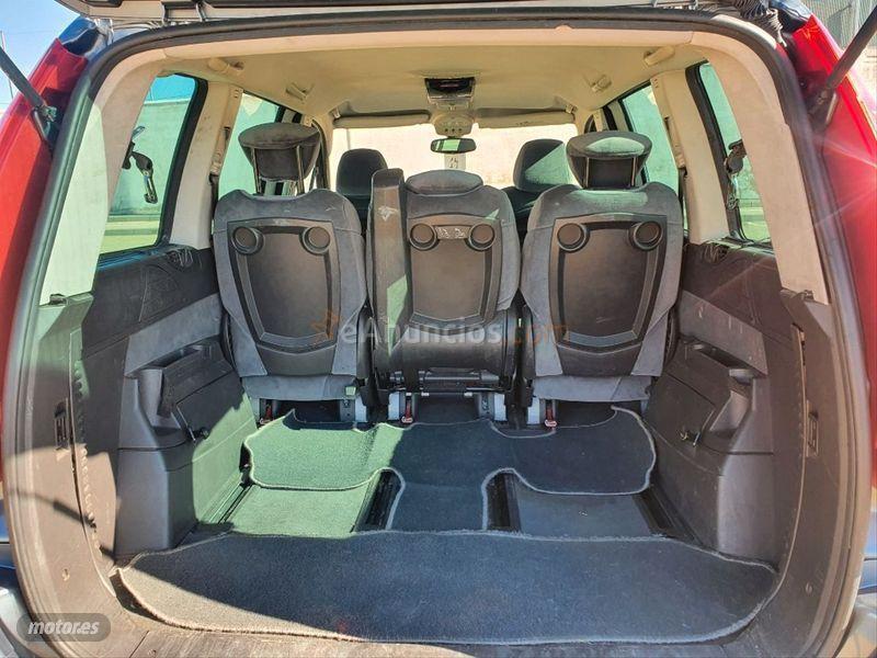 Citroen C8 2.2 HDi 16v Premier II de 2006 con 148.000 Km por 4.900 EUR. en Badajoz