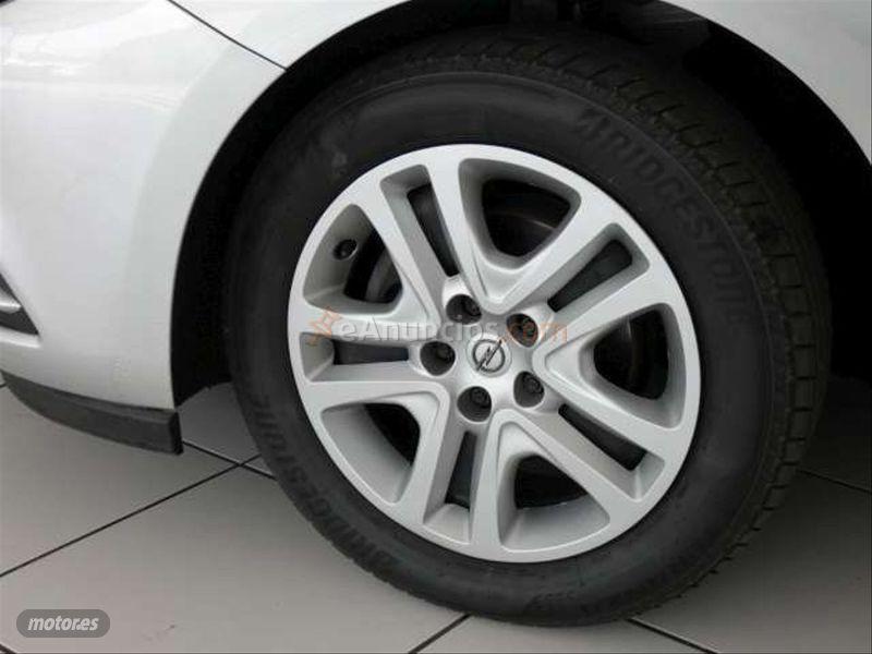 Opel Astra 1.6 CDTi 110 CV Selective ST de 2016 con 89.962 Km por 12.940 EUR. en Sevilla