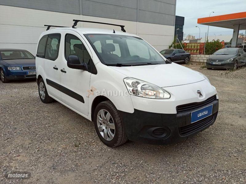 Peugeot Partner Tepee Access 1.6 HDi 75cv de 2013 con 166.000 Km por 6.999 EUR. en Malaga
