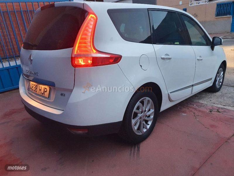 Renault Grand Scenic Dynamique Energy dCi 130 eco2 7p de 2012 con 135.000 Km por 11.999 EUR. en Madrid