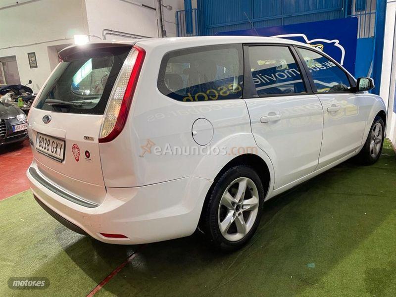 Ford Focus 1.6 TDCi 90 Trend Sportbreak de 2010 con 327.698 Km por 2.990 EUR. en Madrid