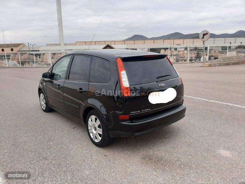 Ford Focus C-Max 2.0 TDCi Ghia de 2005 con 160.000 Km por 4.800 EUR. en Murcia