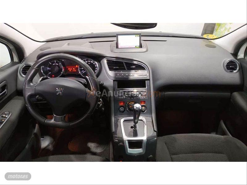 Peugeot 5008 Premium 1.6 HDI 110 FAP CMP de 2010 con 129.000 Km por 11.900 EUR. en Madrid