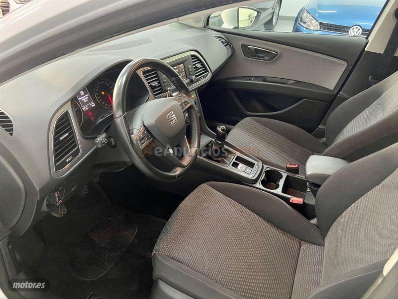 Seat Leon ST 1.6 TDI 110cv StSp Style de 2016 con 179.000 Km por 8.900 EUR. en Sevilla