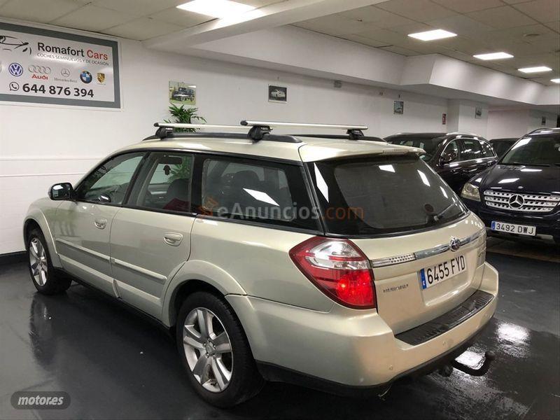 Subaru Outback 2.5i de 2008 con 218.765 Km por 4.999 EUR. en Sevilla
