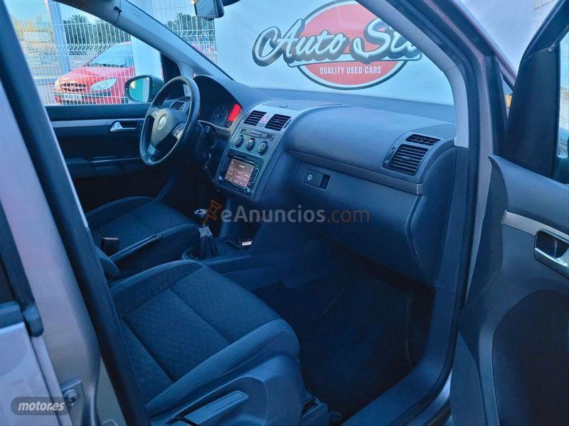 Volkswagen Touran 1.6 TDI 105cv Edition de 2010 con 172.000 Km por 8.490 EUR. en Alicante