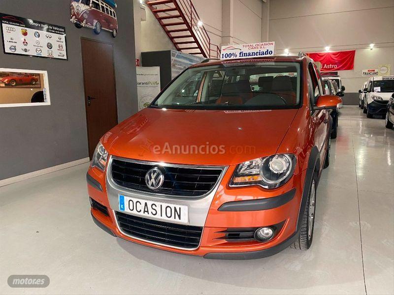 Volkswagen Touran 1.9 TDI 105cv Advance de 2010 con 160.000 Km por 9.800 EUR. en Granada
