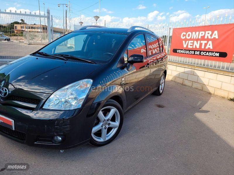 Toyota Corolla Verso 2.2 D4D 136cv Luna de 2007 con 96.000 Km por 4.990 EUR. en Alicante