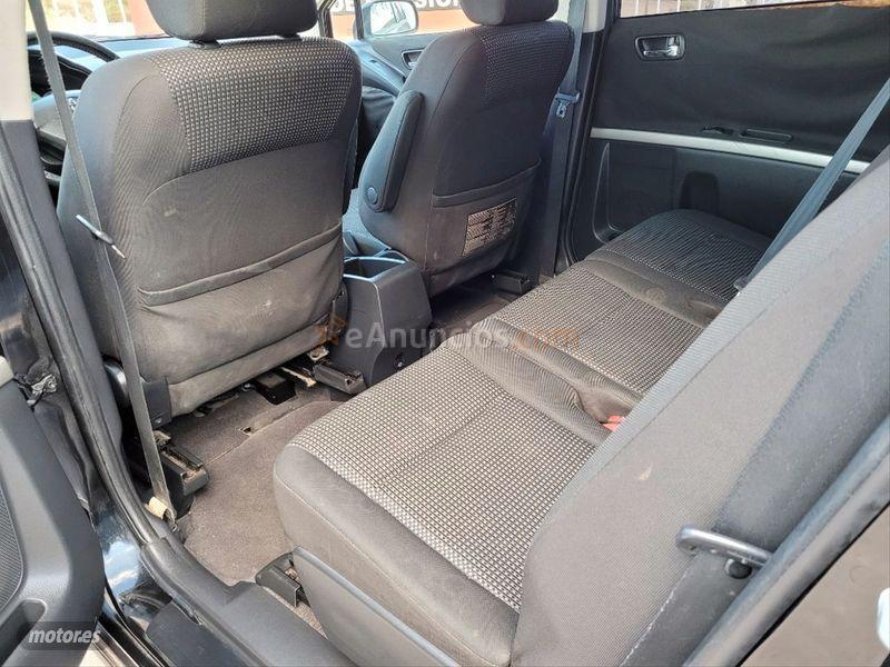 Toyota Corolla Verso 2.2 D4D 136cv Luna de 2007 con 96.000 Km por 4.990 EUR. en Alicante