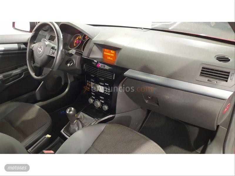 Opel Astra Twin Top 1.9 CDTi Cosmo de 2007 con 169.000 Km por 5.500 EUR. en Madrid