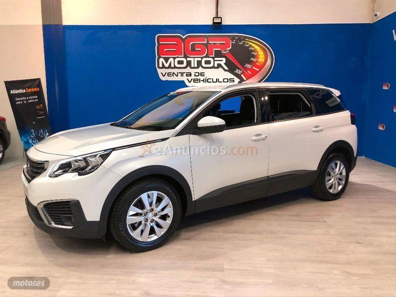 Peugeot 5008 Allure 1.6 BlueHDi 88KW 120CV de 2017 con 218.000 Km por 16.999 EUR. en Salamanca